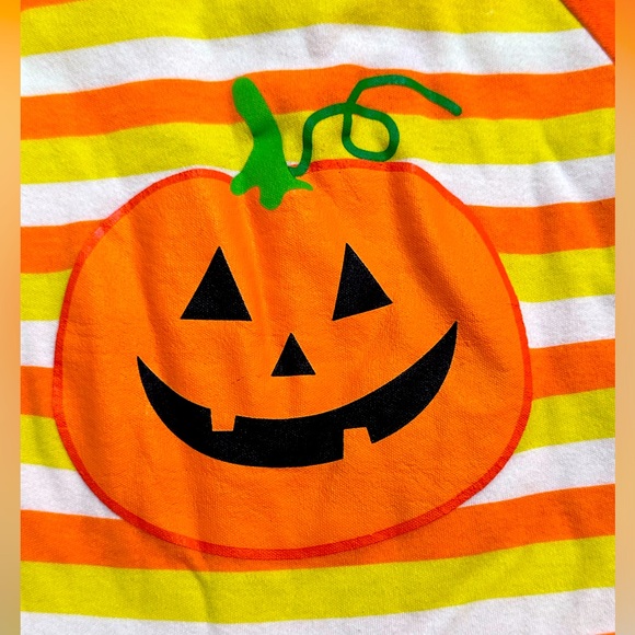 Baby Halloween 🎃 footsie pajamas - Picture 6 of 7